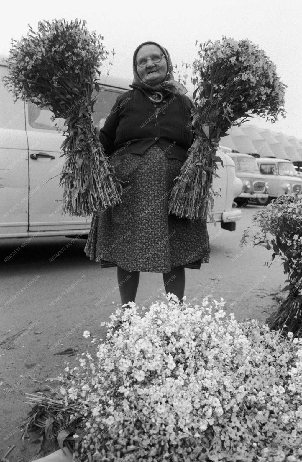 Kereskedelem - Vásár - FLORACOOP virágpiac 