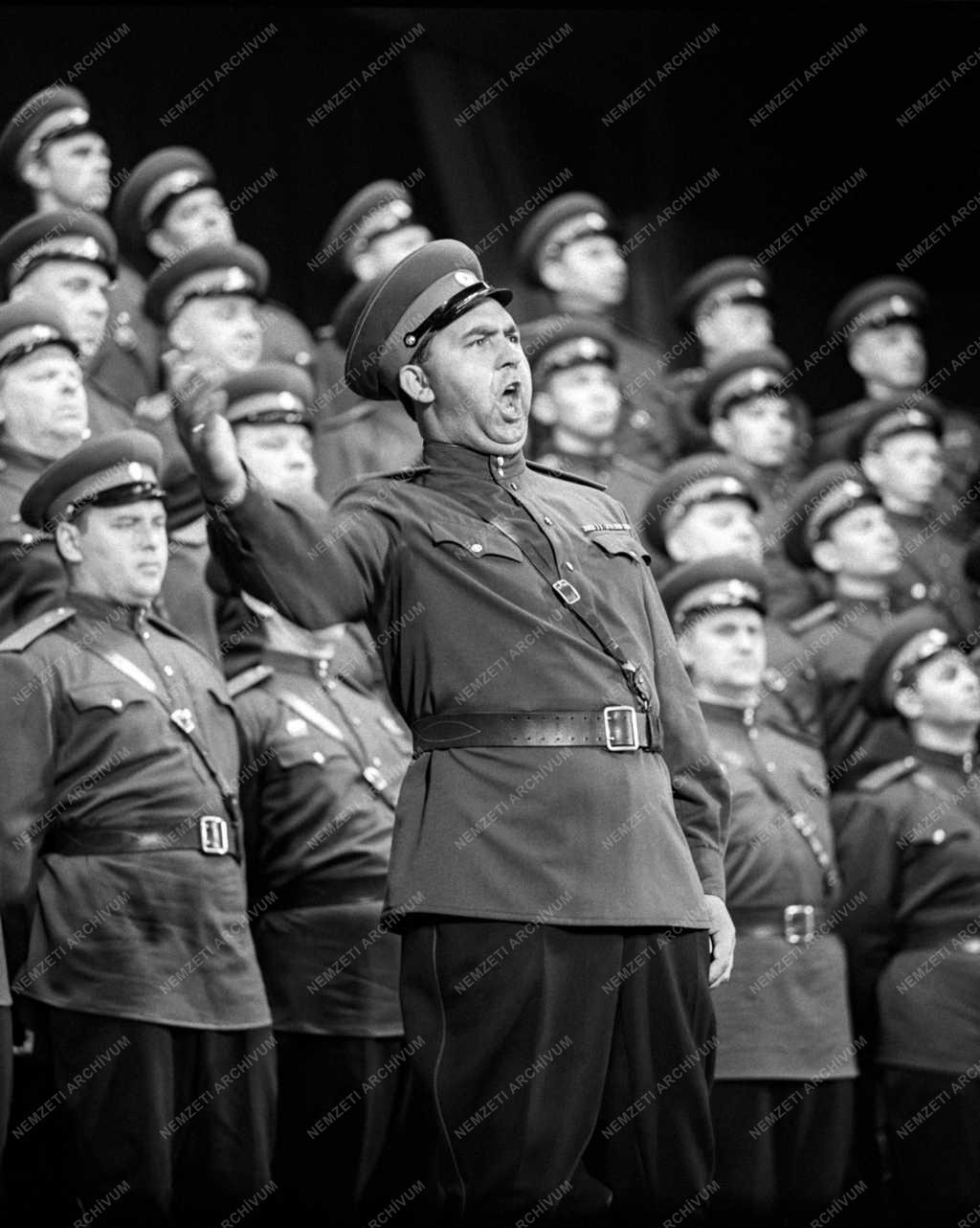 Kultúra - Az Alexandrov Együttes előadása a Tiszti Házban