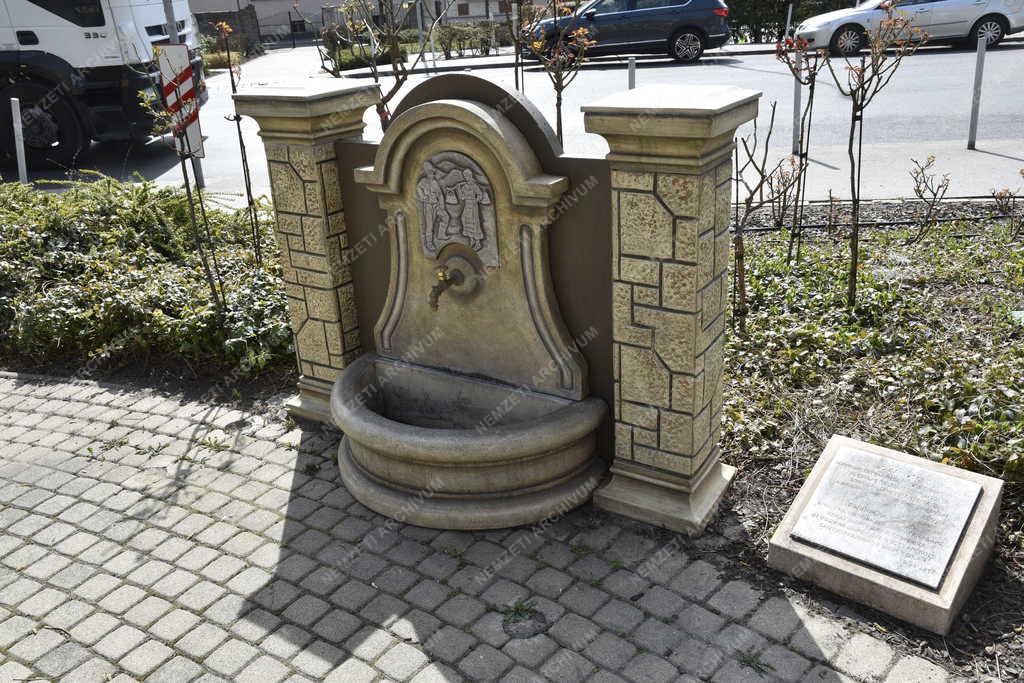 Városkép - Budapest - Soroksár - Hősök tere