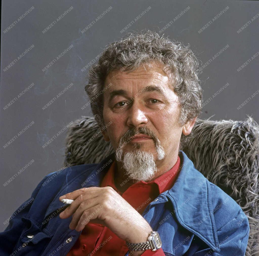 Kultúra - Pákozdi János színész