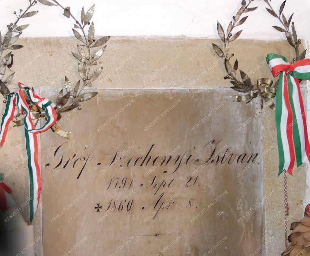 Emlékhely - Gróf Széchenyi István nyughelye