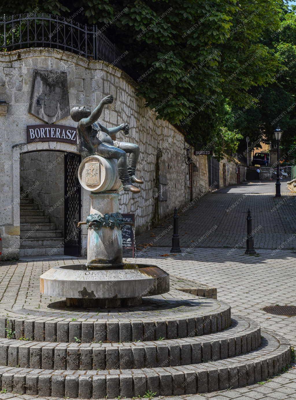 Városkép - Tokaj - Bacchus-kút