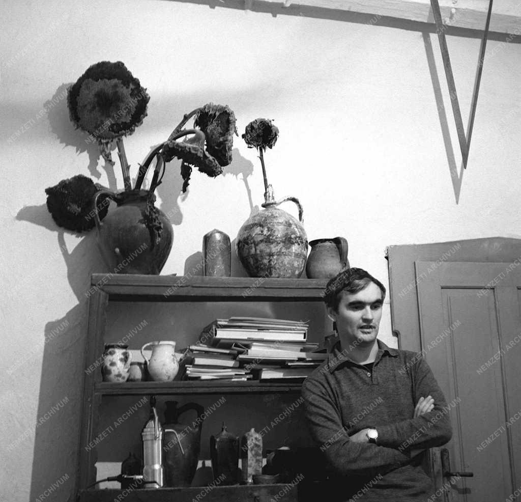 Kultúra - Személy - Fejér Csaba önálló kiállításra készül