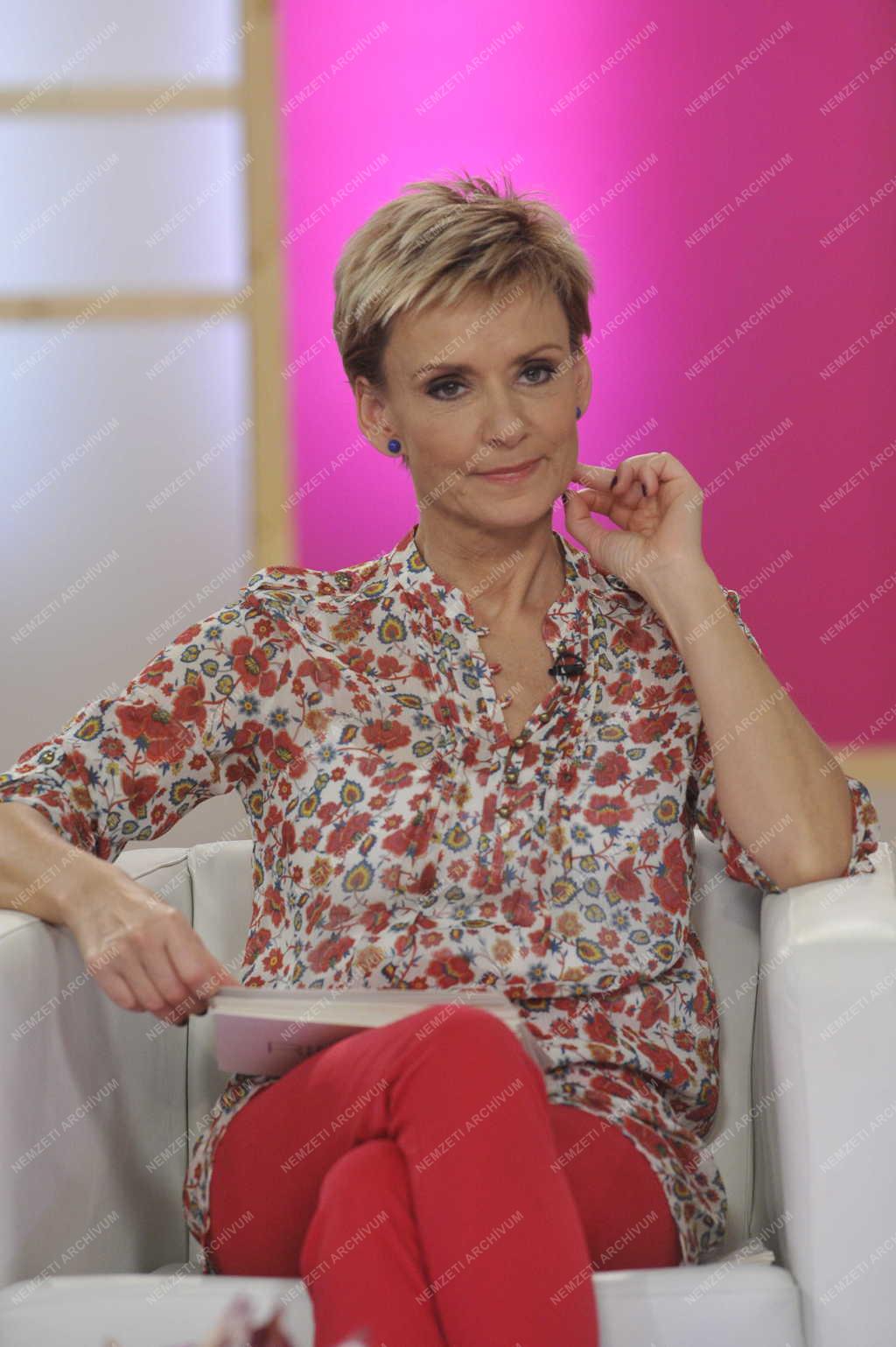 Televízió - Ridikül című női beszélgetős műsor