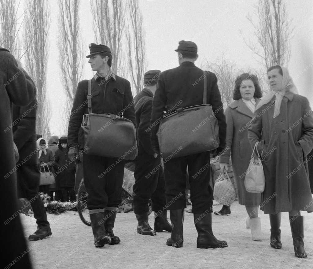 Postai szolgáltatás - Békési külterületi, tanyasi postás