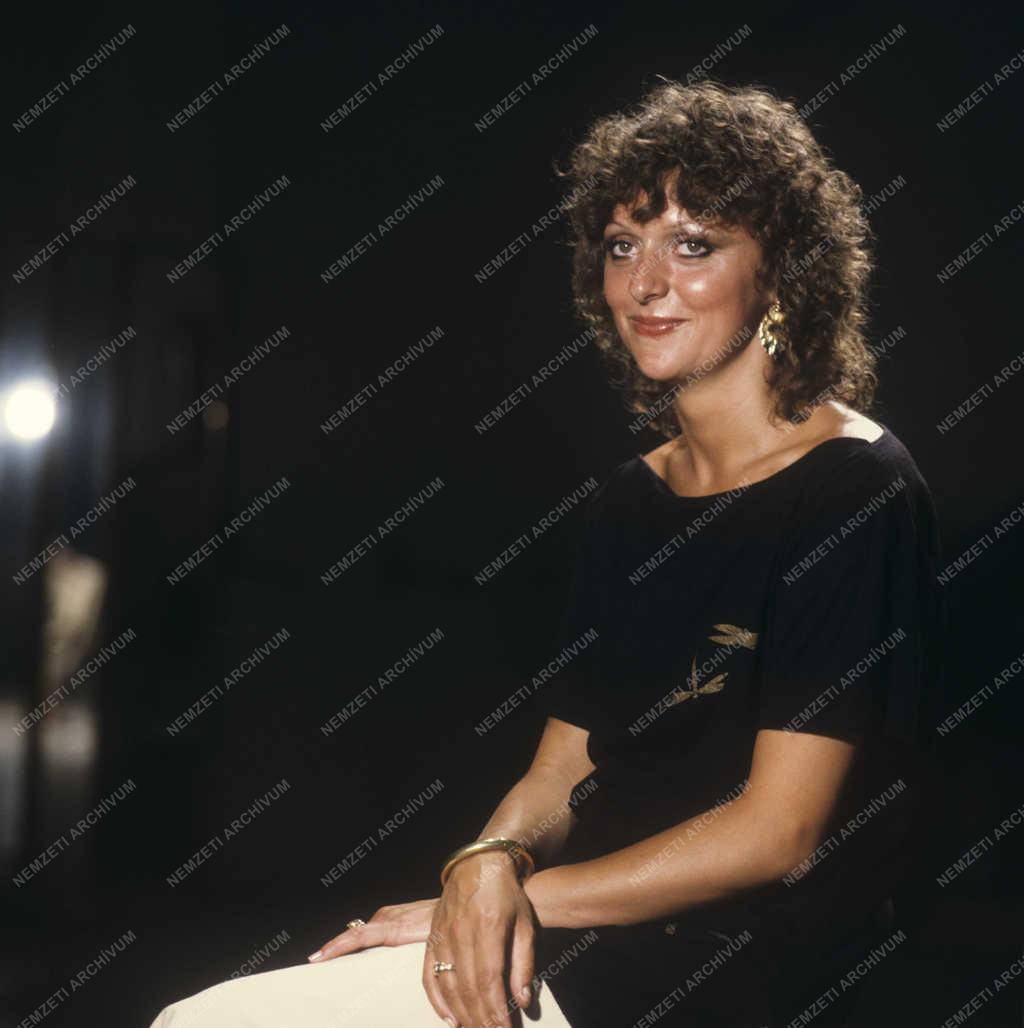 Kultúra - Molnár Zsuzsa színésznő