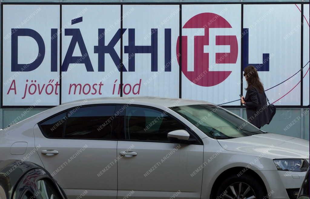 Marketing - Budapest - Diákhitel reklám