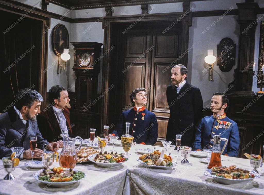 Kultúra - Film - A szürke eminenciás című tv-film forgatása