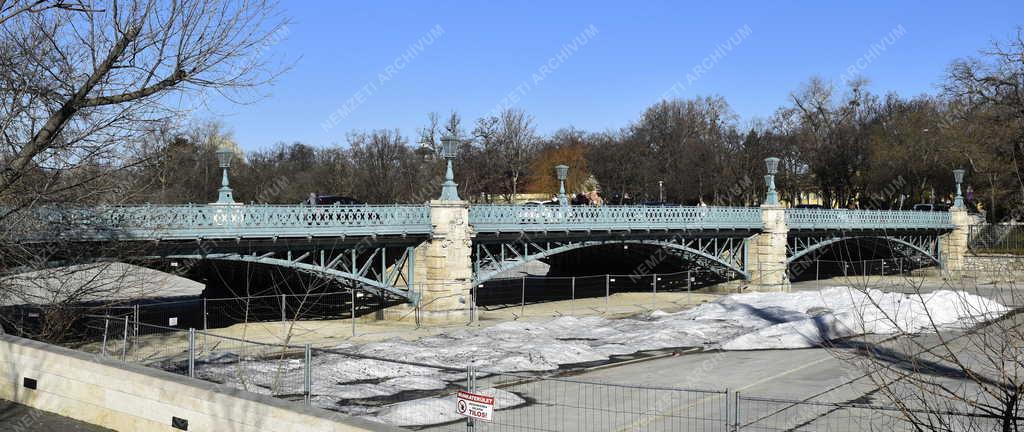 Városkép - Budapest - Zielinski-híd a Városligetben
