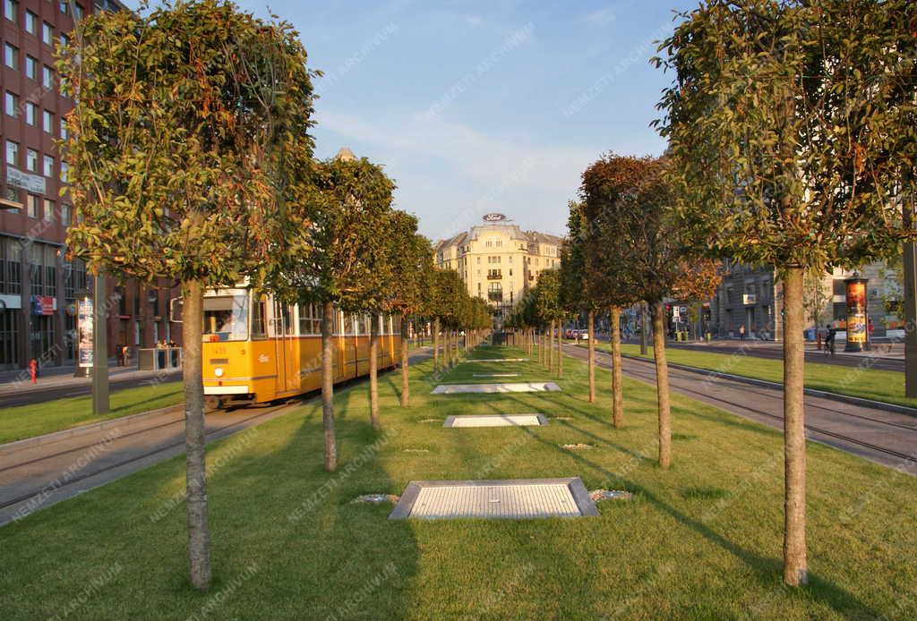Budapest - Közlekedés - Károly körút