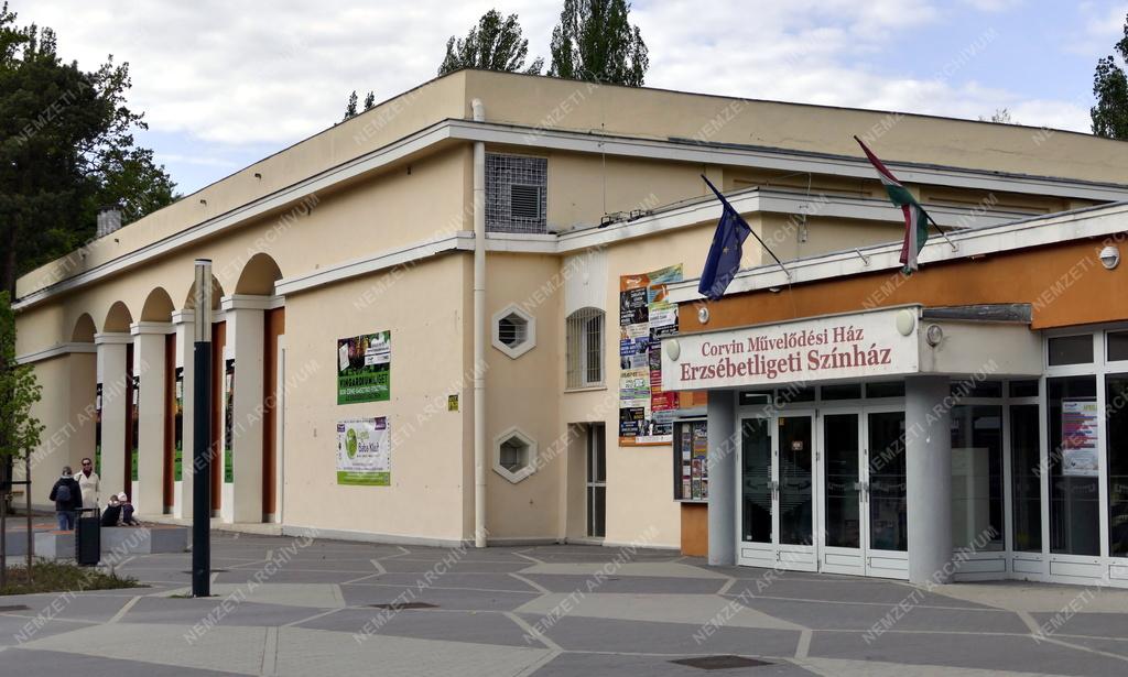 Városkép - Budapest - Erzsébetligeti Corvin Művelődési Ház