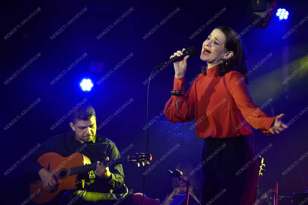 Televízió - M2 Petőfi TV - Akusztik koncert az A38 hajón