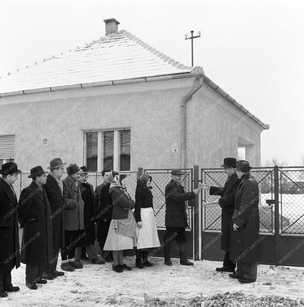 Életmód - Lottó-ház Mikófalván
