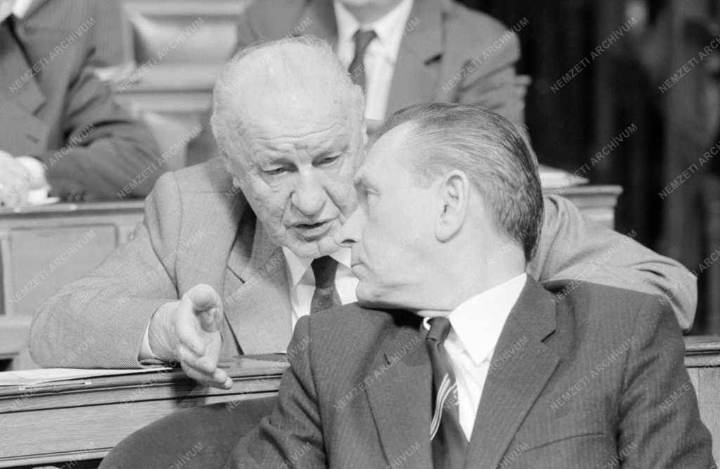 Belpolitika - Az Országgyűlés tavaszi ülésszakán