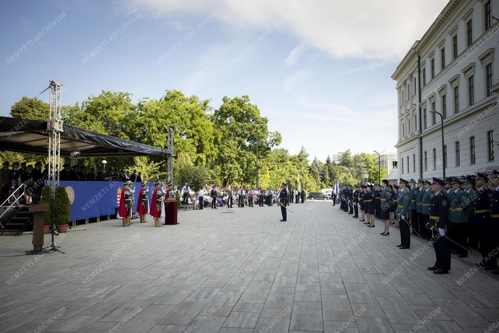 A Nemzeti Közszolgálati Egyetem Rendészettudományi Karának és Katasztrófavédelmi Intézetének tisztavatója