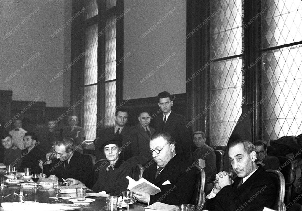 Irodalom - Orosz könyvek bibliográfiájának bemutatása