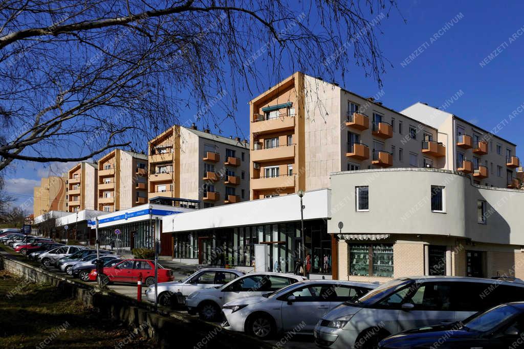  Városkép - Várpalota - Táncsics Mihály utca