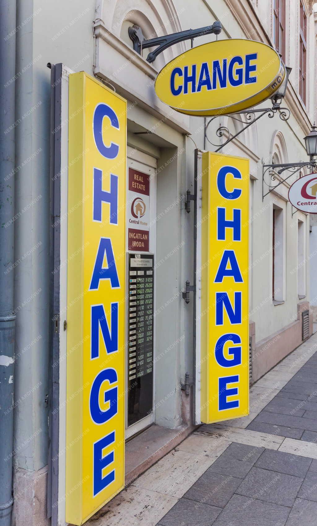 Gazdasági élet - Budapest - Pénzváltó üzlet 