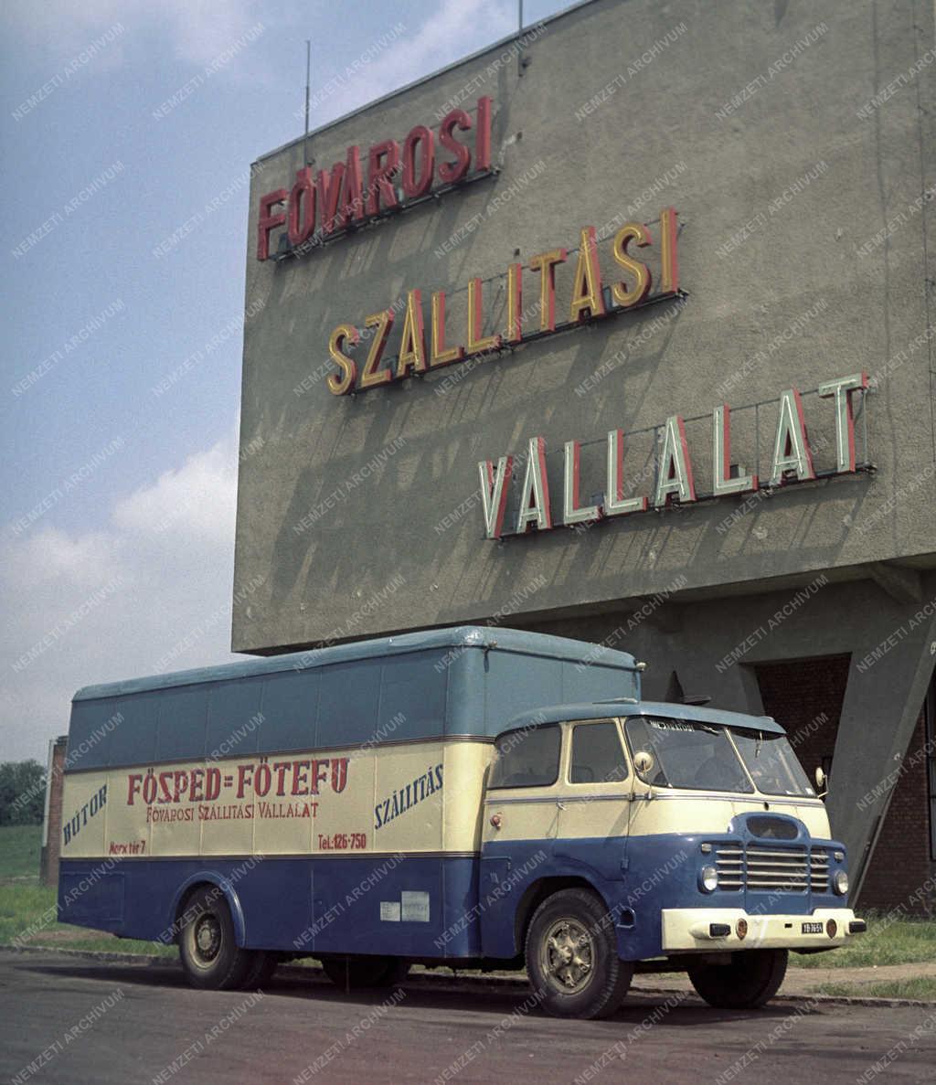 Közlekedés - FŐSPED-FŐTEFU teherautó 