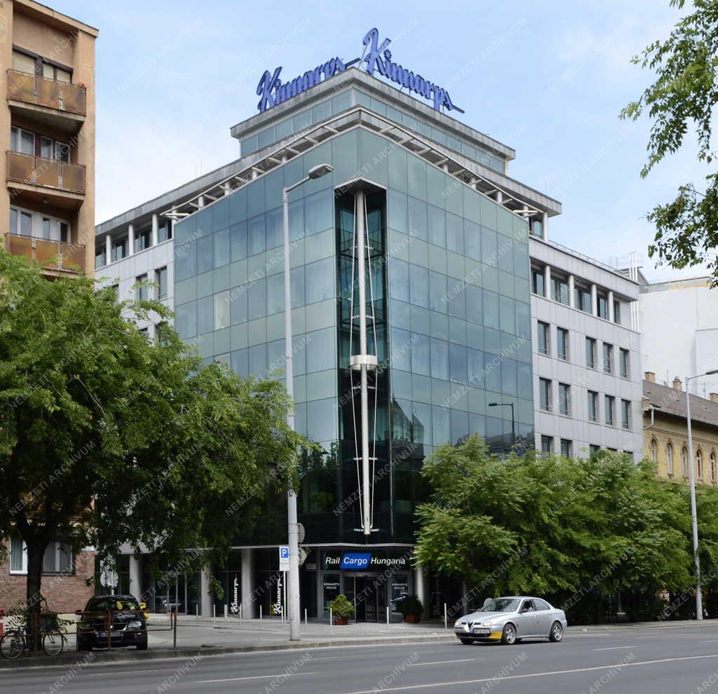 Épület - Budapest - A Kinnarps Hungary Kft. Irodaház