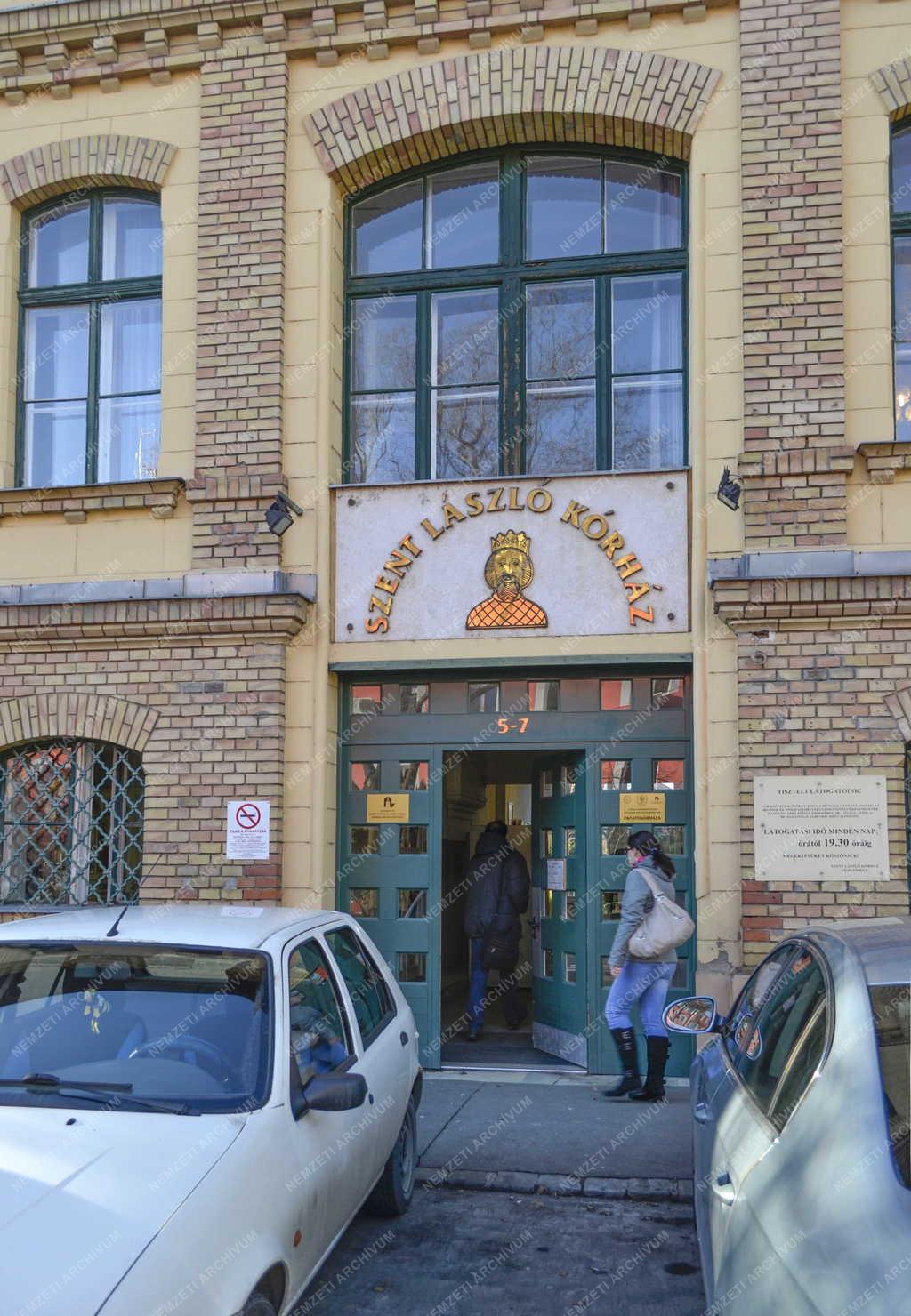 Egészségügy - Budapest - A Szent László Kórház bejárata