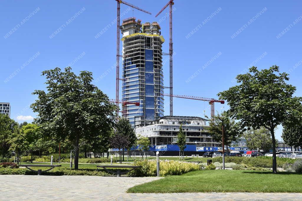 Városkép - Budapest - A MOL Csoport épülő központja