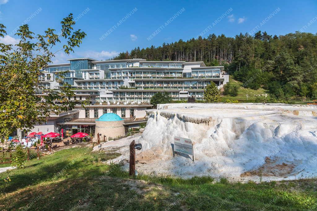 Idegenforgalom - Egerszalók - Saliris Resort Hotel
