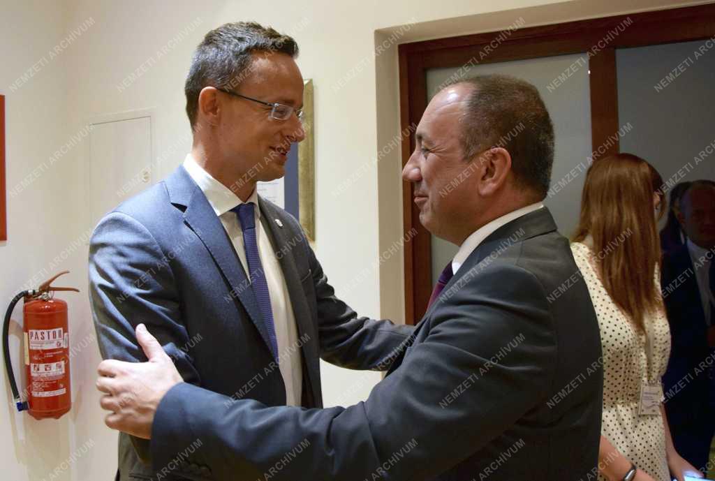 Szijjártó Péter a Dubrovniki Fórumon