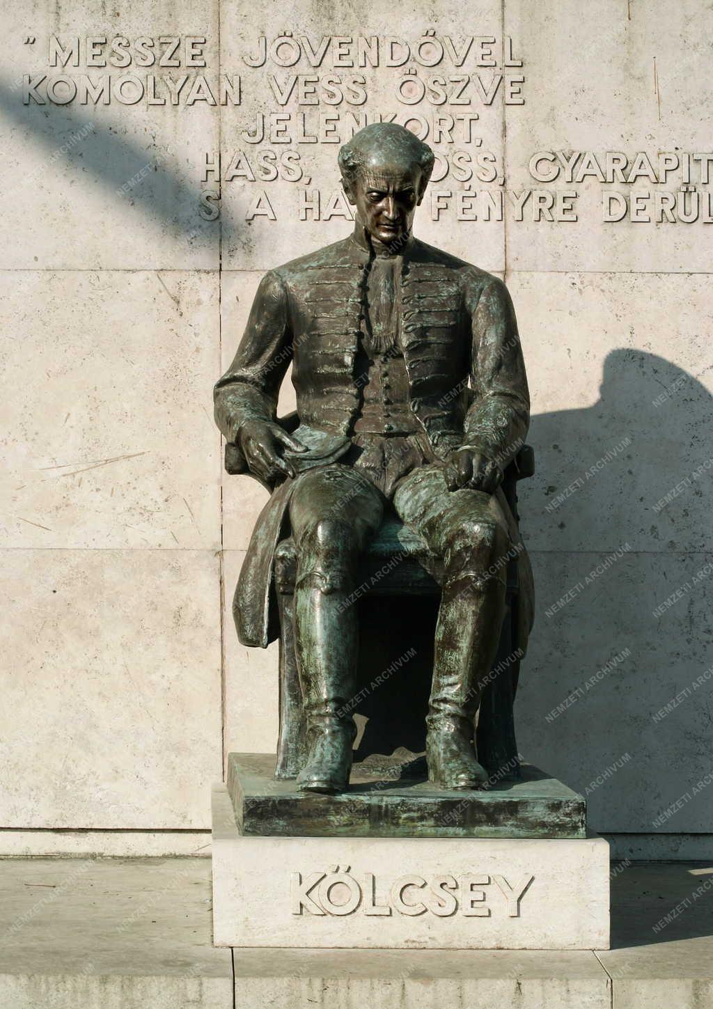 Műalkotás - Budapest - Kölcsey Ferenc szobra
