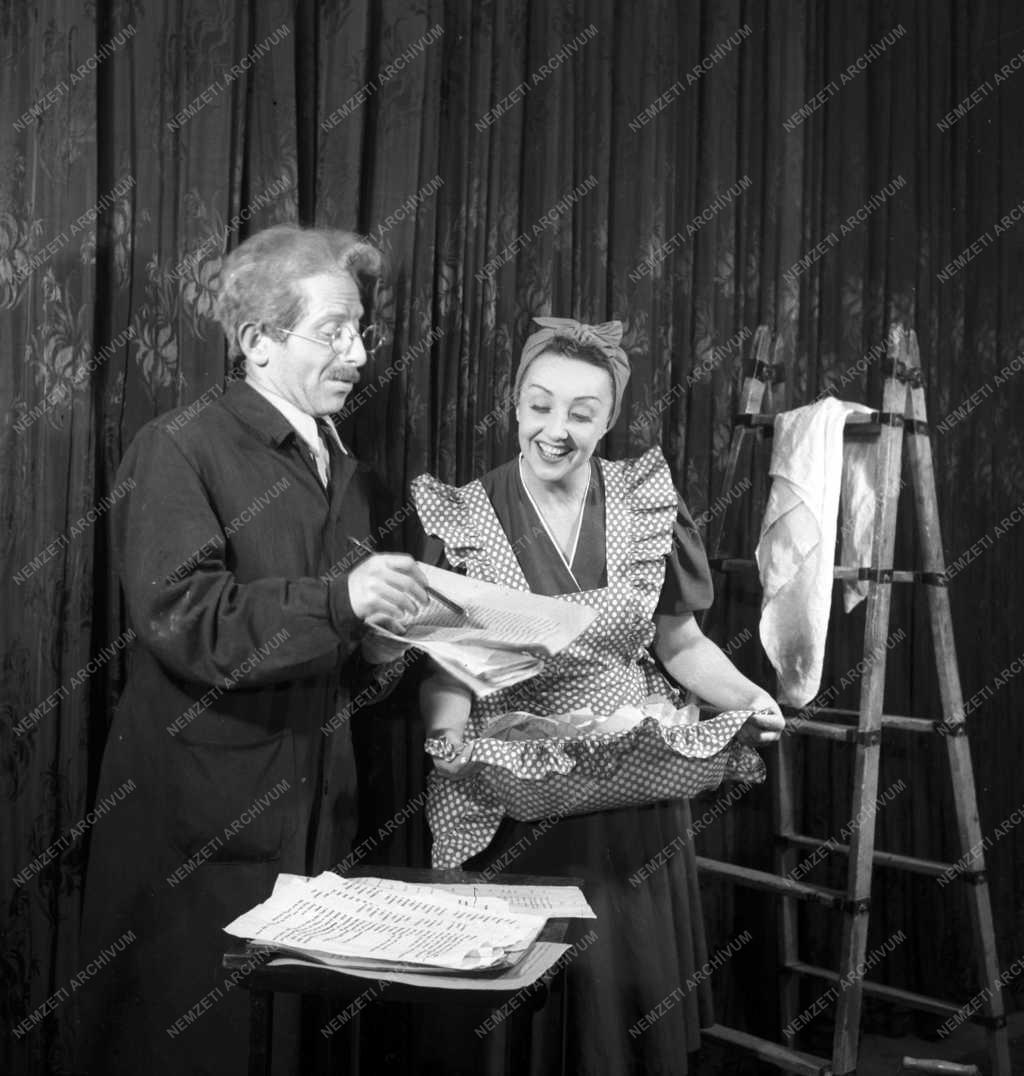 Színház - Vidám Színpad - Vannak még hibák 