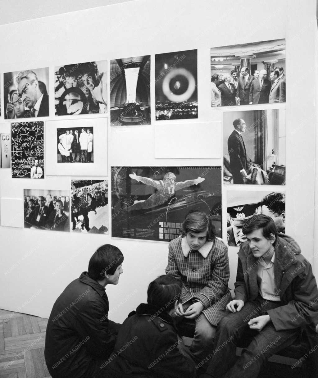 Kultúra - Szovjet kiállítás a Műcsarnokban