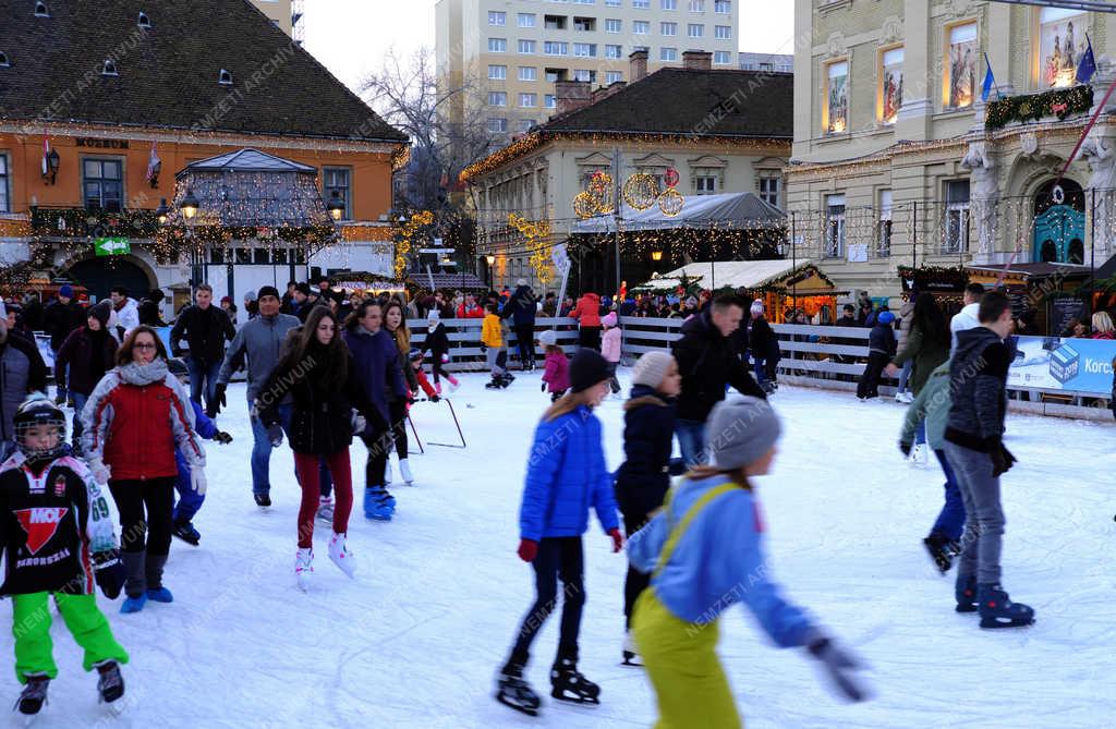 Ünnep - Budapest - Advent Óbudán 