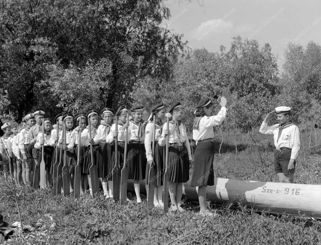 Ifjúsági szervezet - Vízi úttörőcsapat Tápén