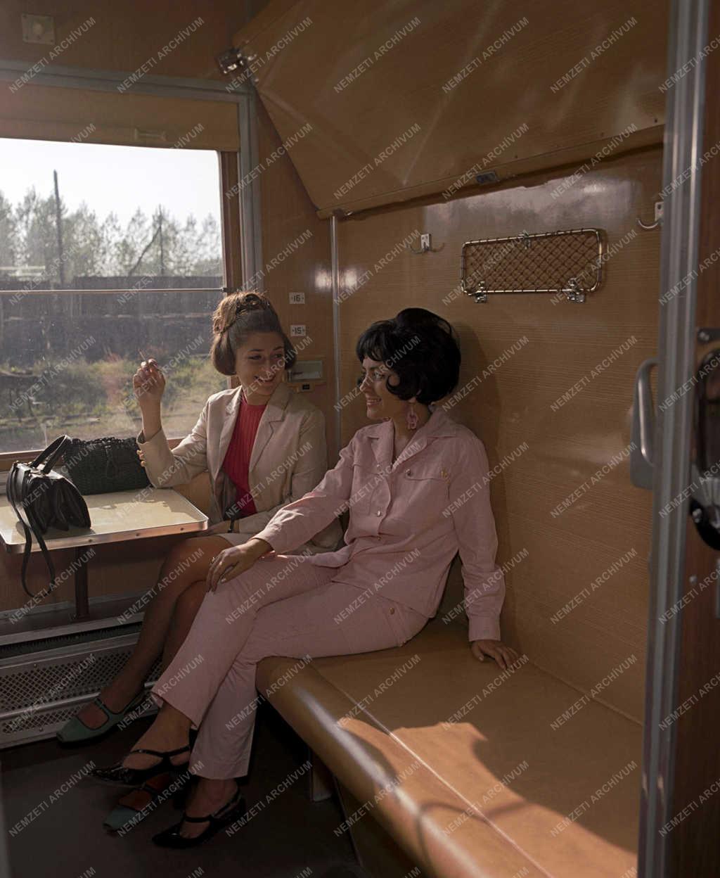 Közelekedés - Szovjet vasúti hálókocsi