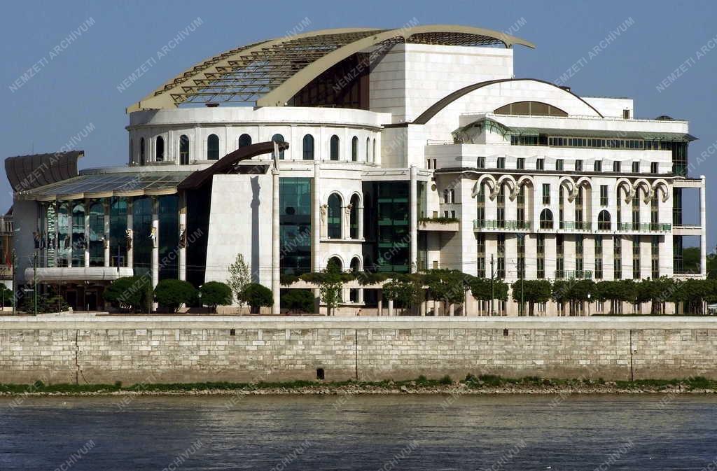 Városkép - Budapest - A Nemzeti Színház