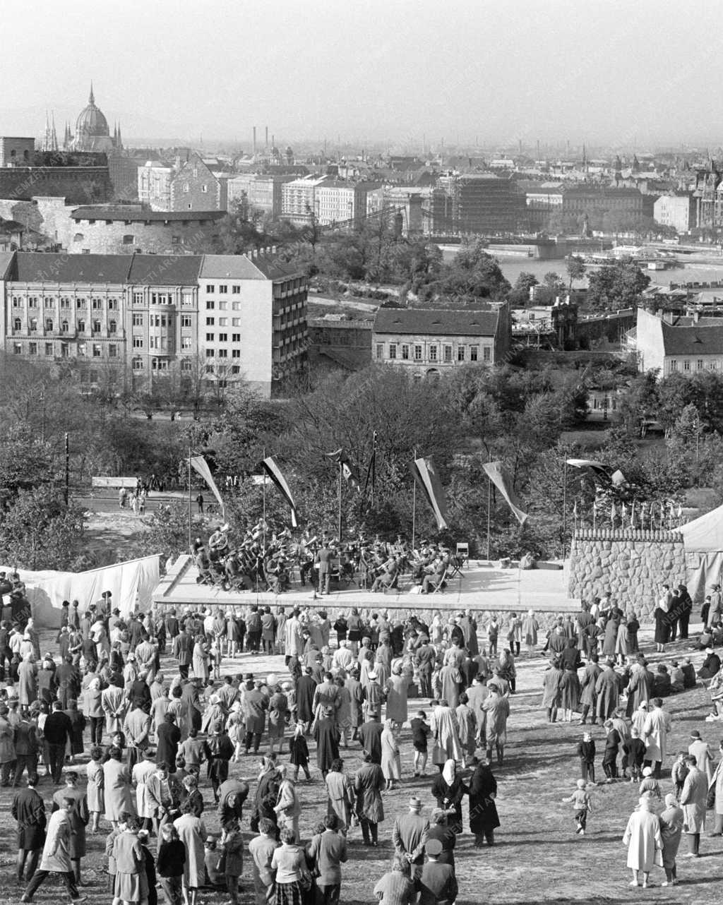 Ünnep - Május elseje Budapesten