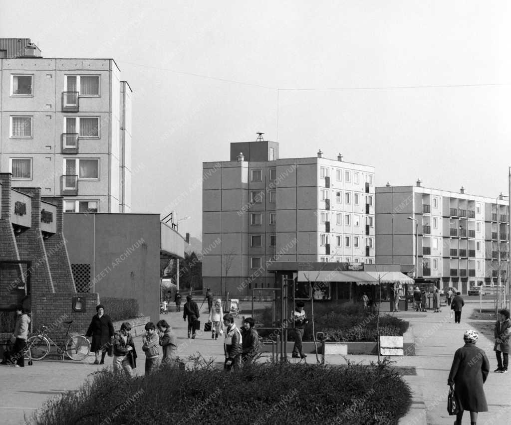 Városkép-életkép - A győri József Attila-lakótelep