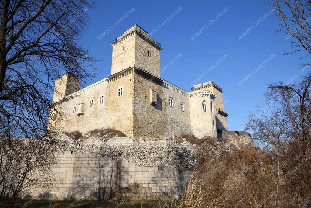 Városkép - Miskolc - A Diósgyőri vár