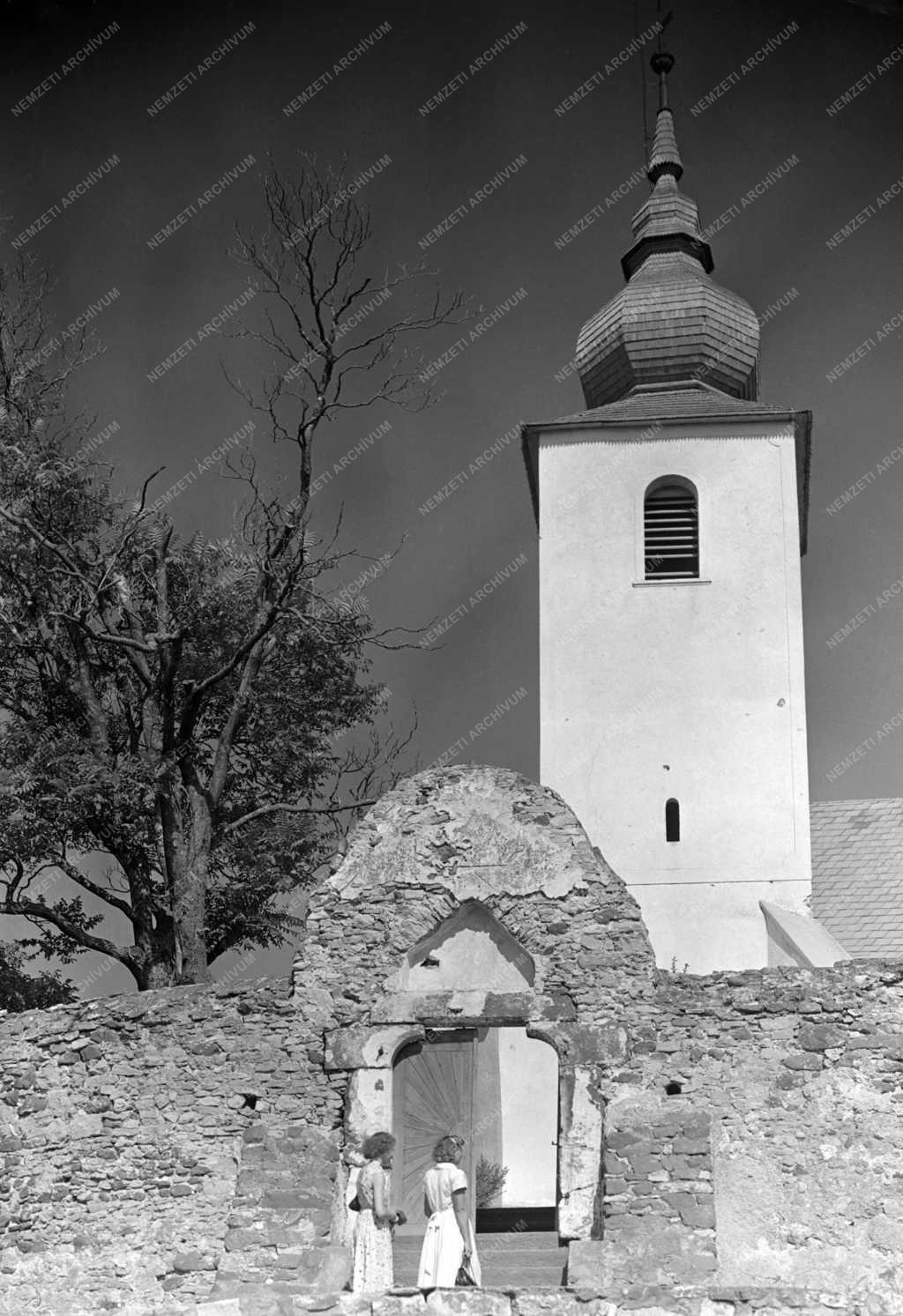 Turizmus - Vörösberény
