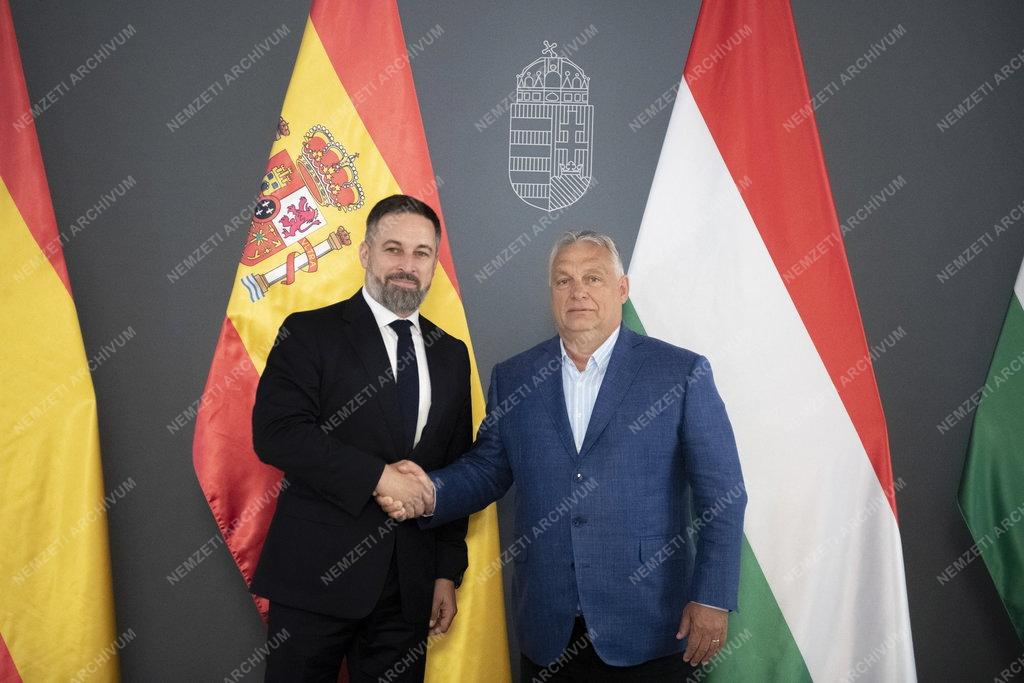 Orbán Viktor a spanyol Vox párt elnökével tárgyalt