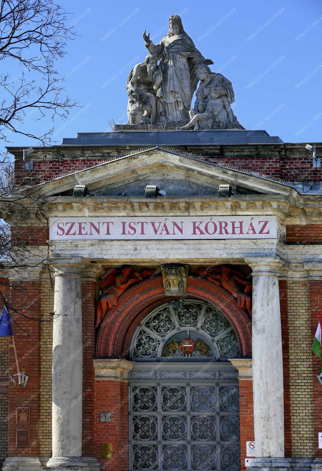 Egészségügy - Budapest - A Szent István Kórház főbejárata