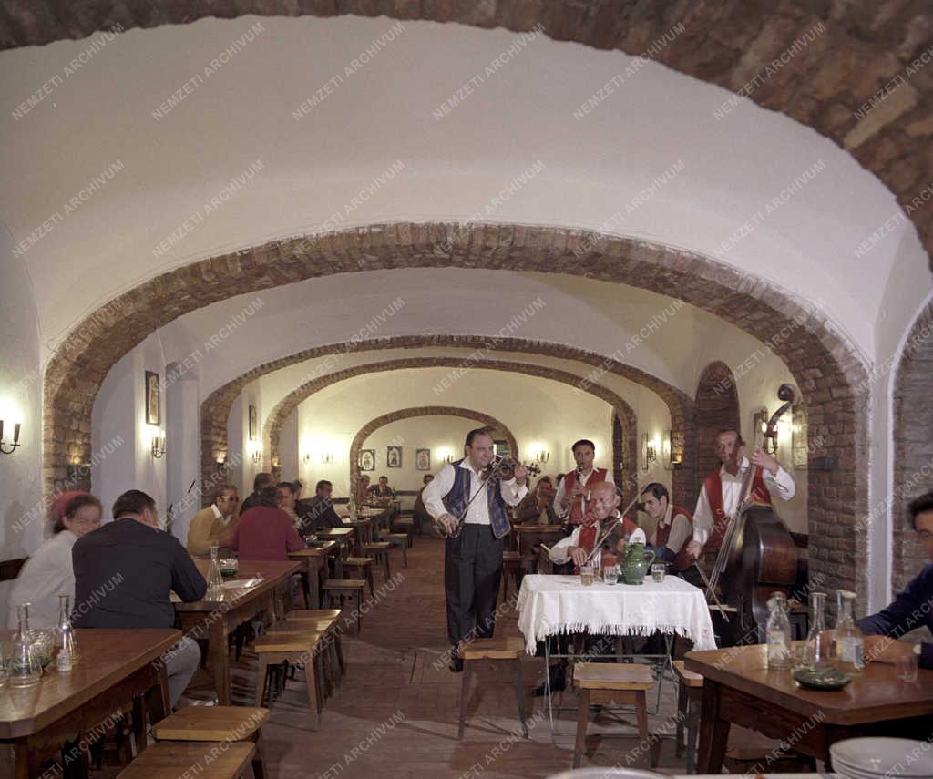 Vendéglátás - Szántódi Révcsárda