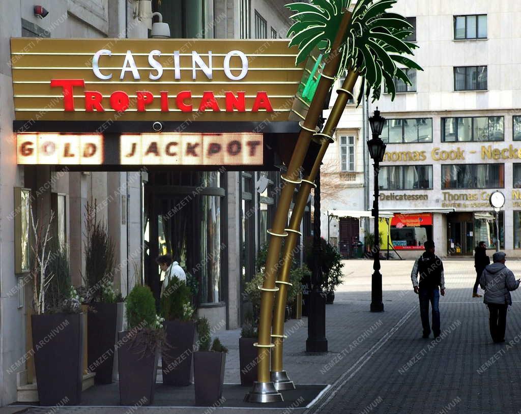 Szerencsejáték - Budapest - Kaszinó a Vigadó utcában