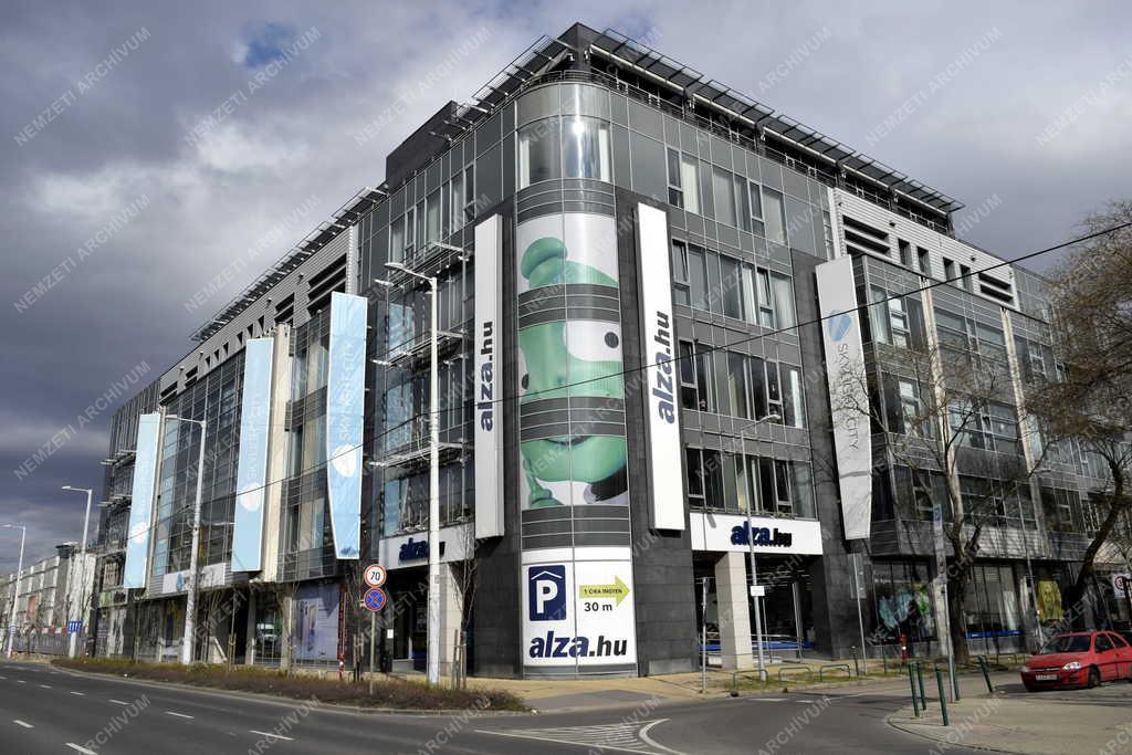 Kereskedelem - Budapest - Alza.hu internetes áruház átvevőhelye