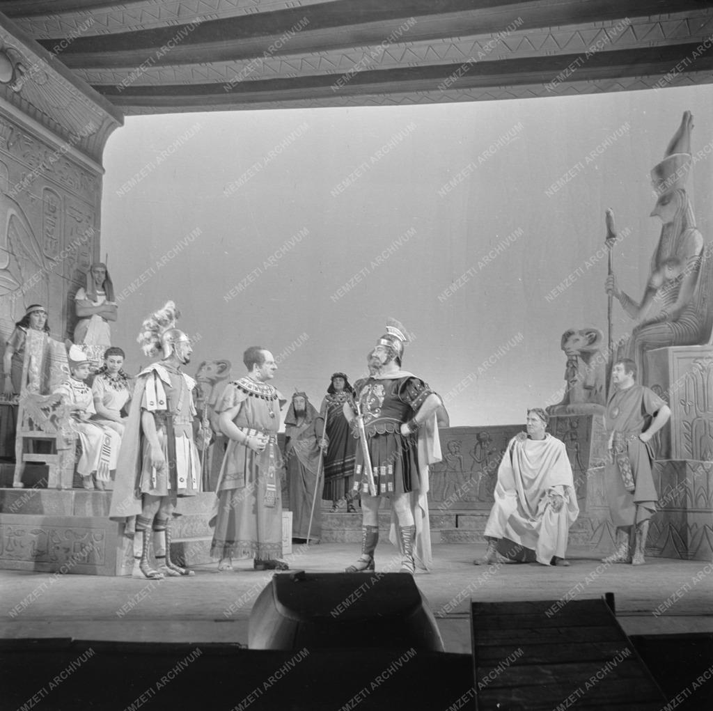 Kultúra - Színház - G. B. Shaw: Caesar és Cleopatra 