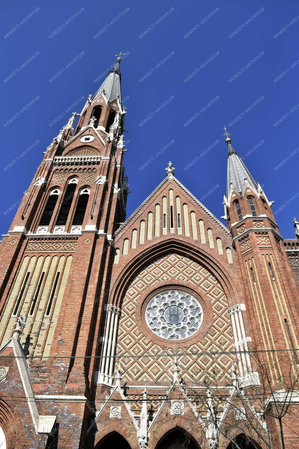 Egyház – Budapest - Rózsafüzér Királynéja-templom