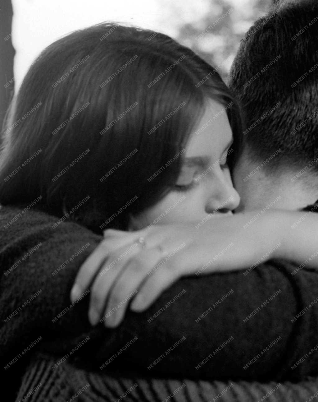 Fiatalok - Szerelem - Randevú