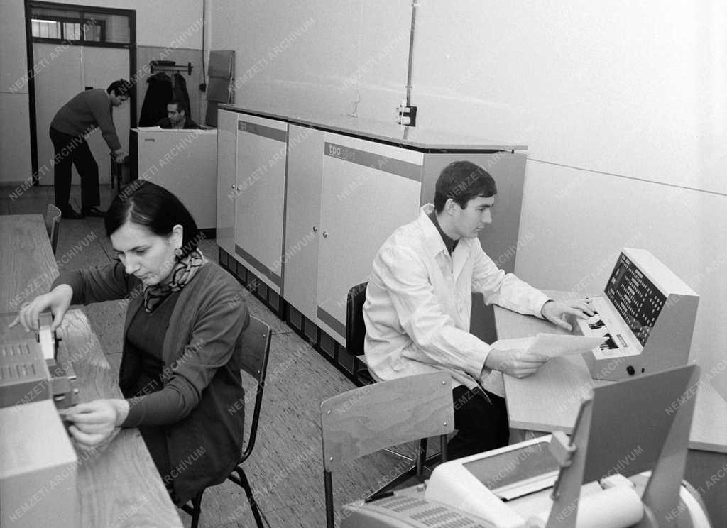 Oktatás - Tudomány - Számítástechnika