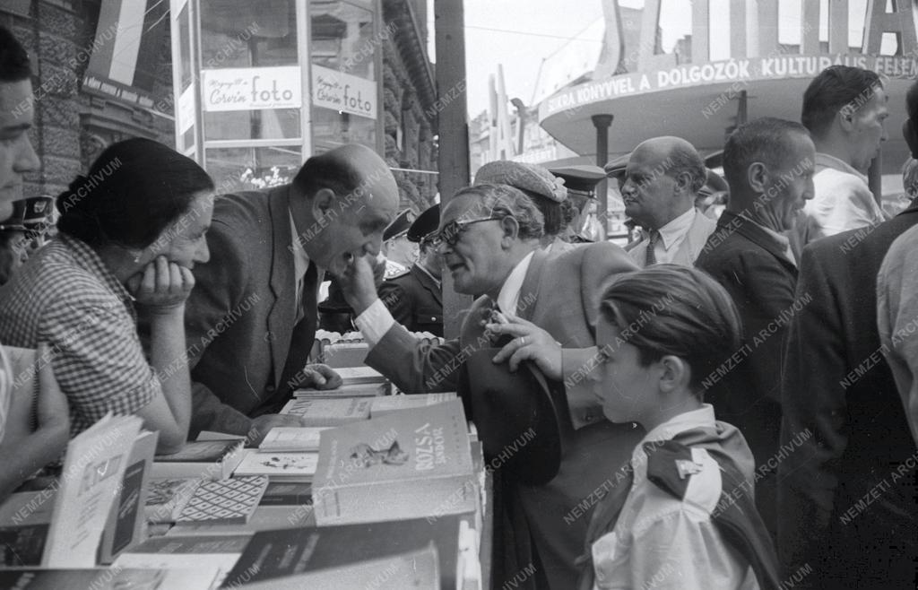 Kultúra - Könyvhét