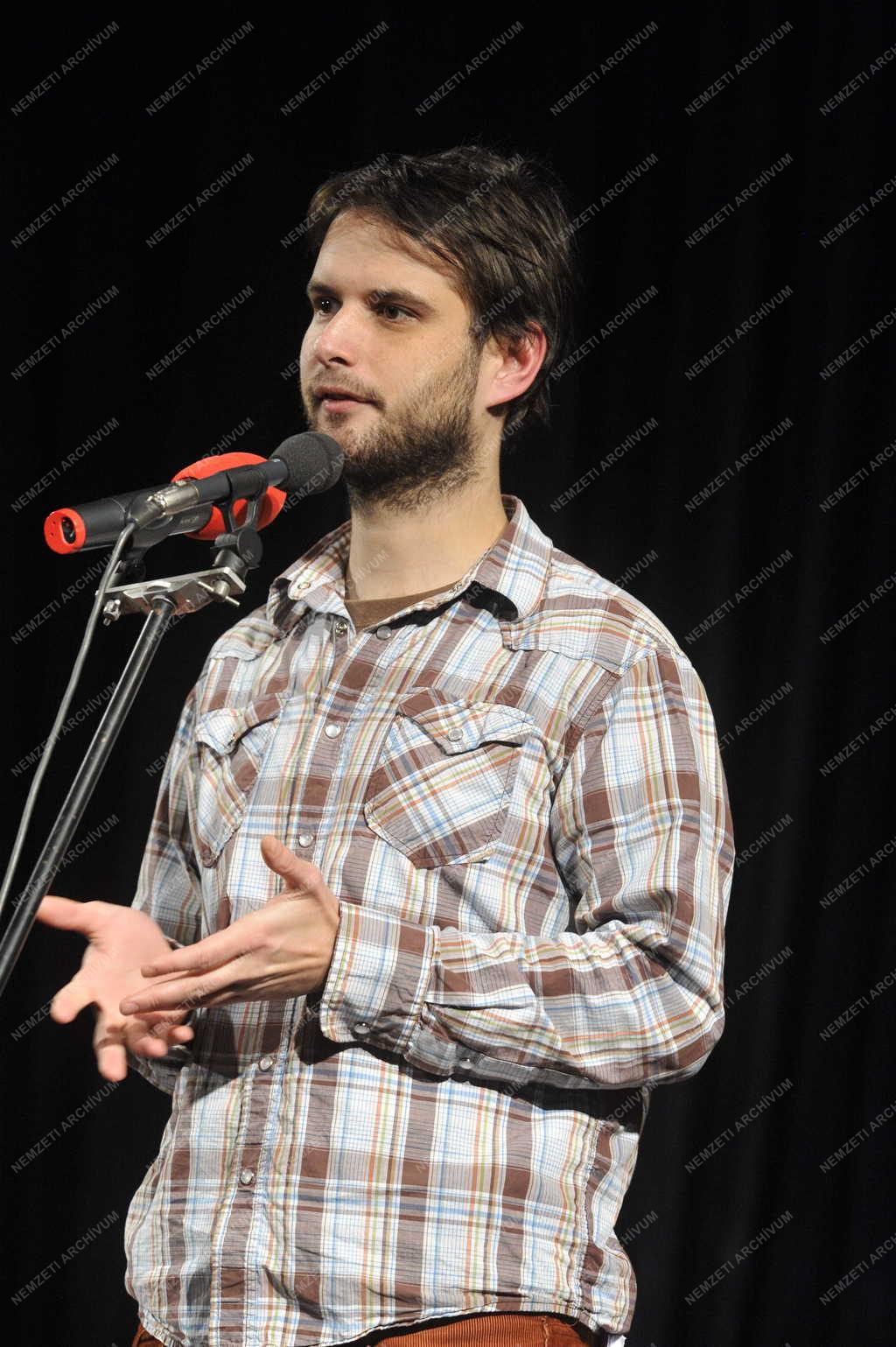 Rádió - Szilveszteri rádiókabaré felvétele - Hajdú Balázs